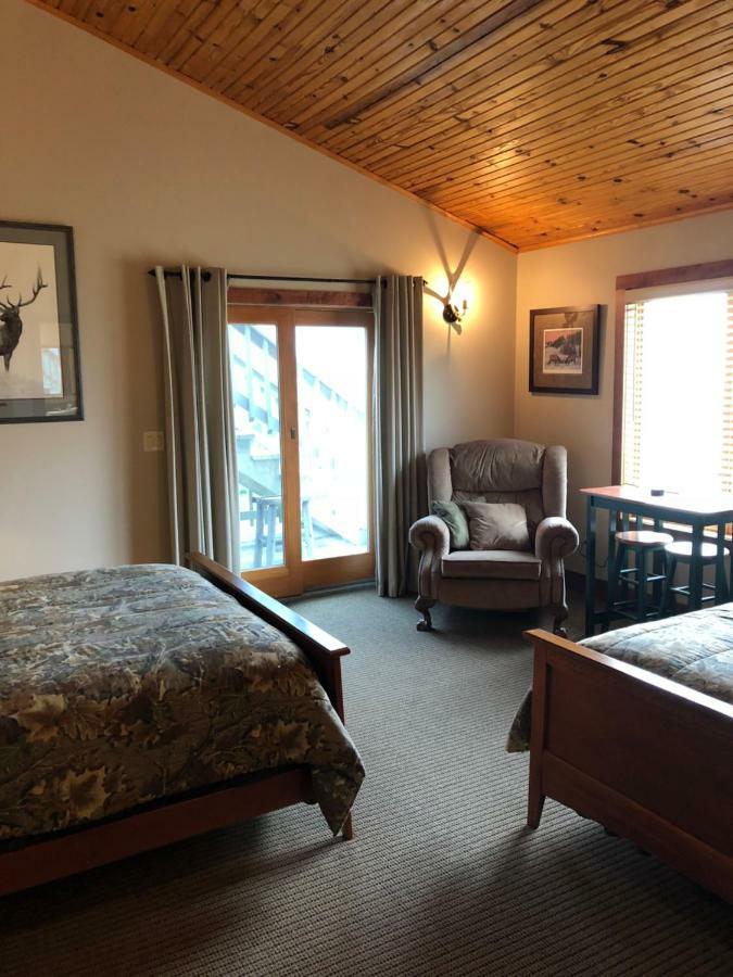 Comstock Premier Lodge Llc Sargent Екстериор снимка